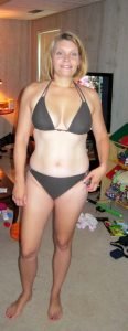Real Amateur Wives Flashing in Micro Bikini