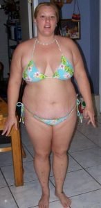 Real Amateur Wives Flashing in Micro Bikini